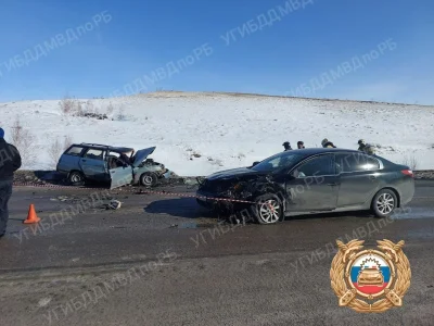 В Башкирии в жуткой аварии погиб водитель отечественного автомобиля, его пассажиры в больнице